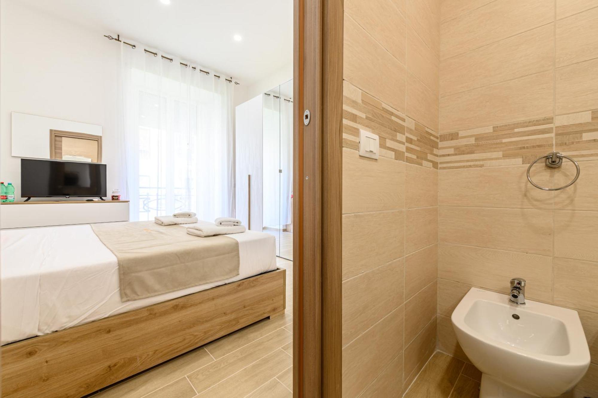 Domus Romeo Apartment Naples Exterior photo