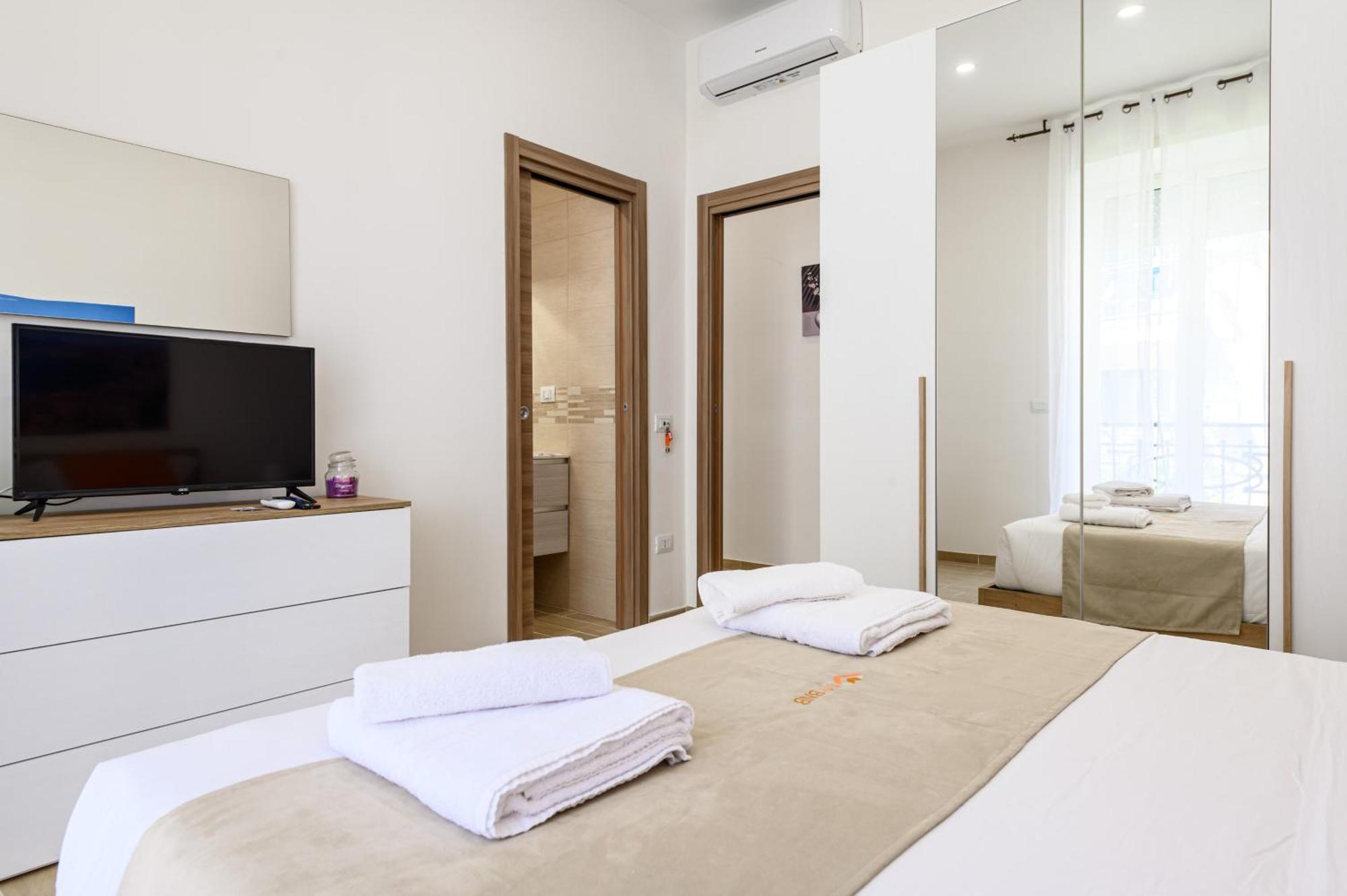 Domus Romeo Apartment Naples Exterior photo