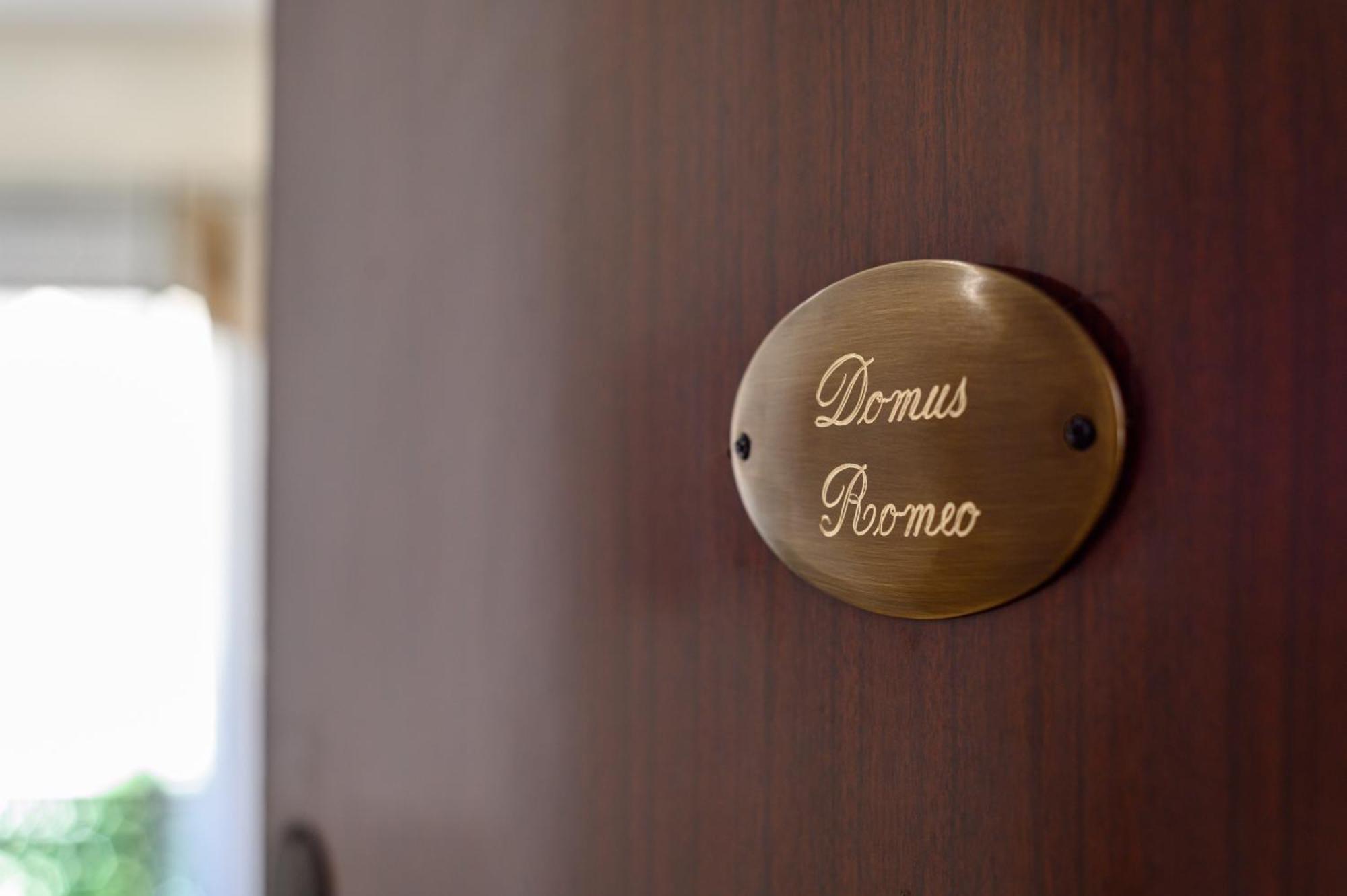 Domus Romeo Apartment Naples Exterior photo